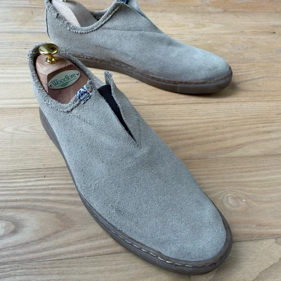 Unmarked | Shoes | Unmarked Size 2 Moc | Poshmark display picture 1